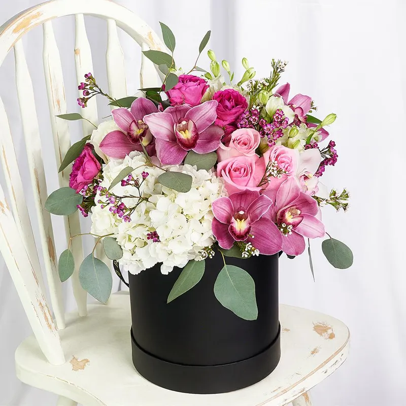 Цветы в коробке Огненная любовь